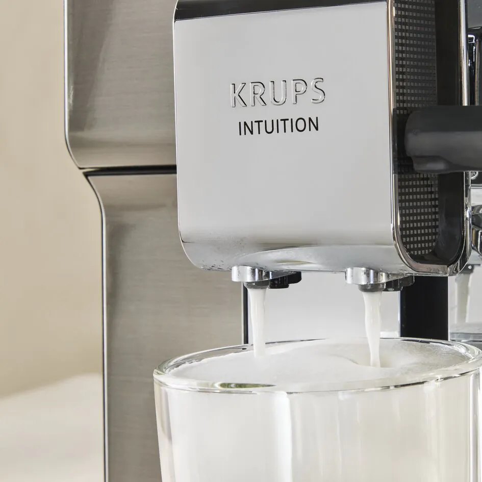 Автоматична кавомашина KRUPS Intuition Experience Hot&Cold EA879EE0