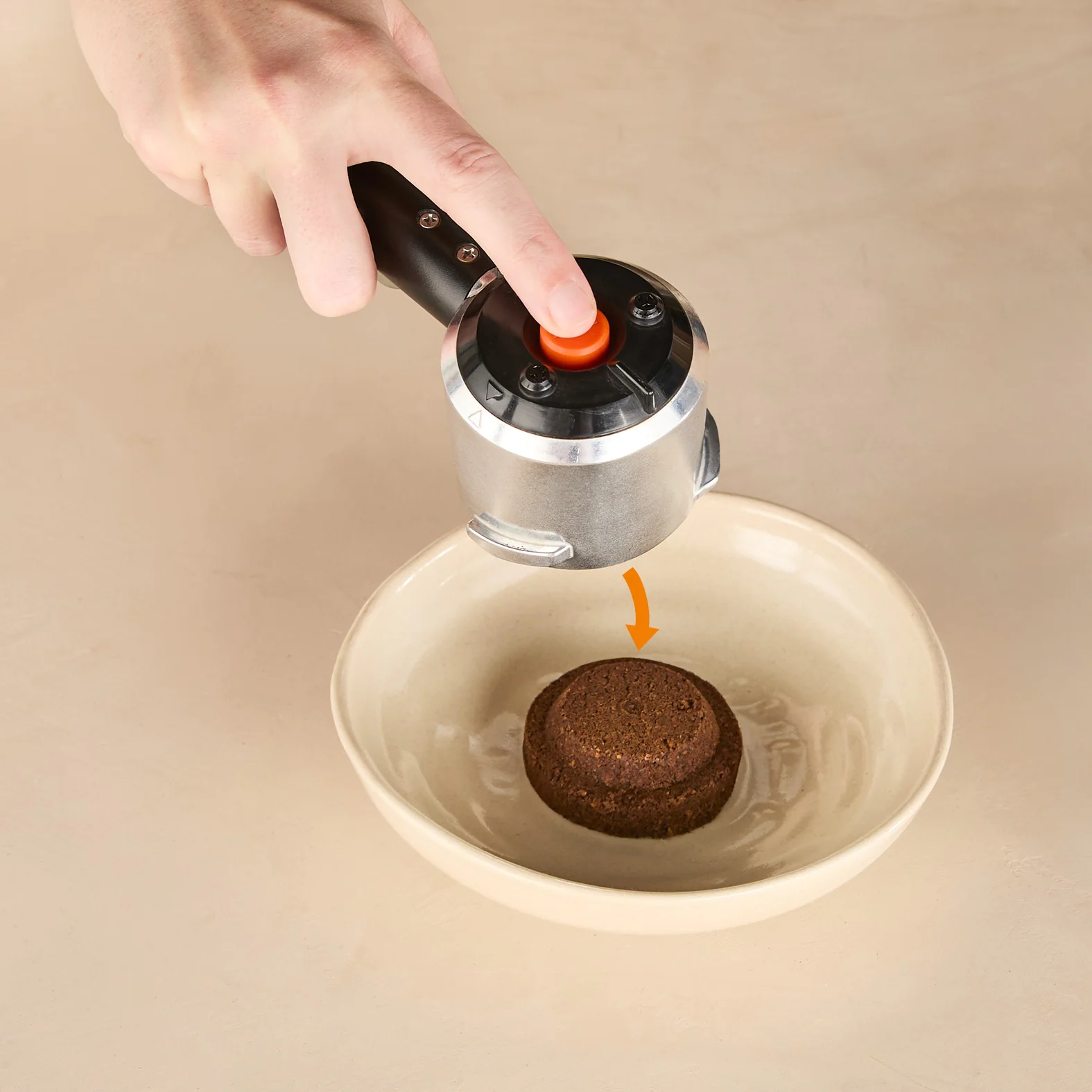 Ріжкова кавоварка KRUPS Virtuoso+ Tamping System XP499EE0